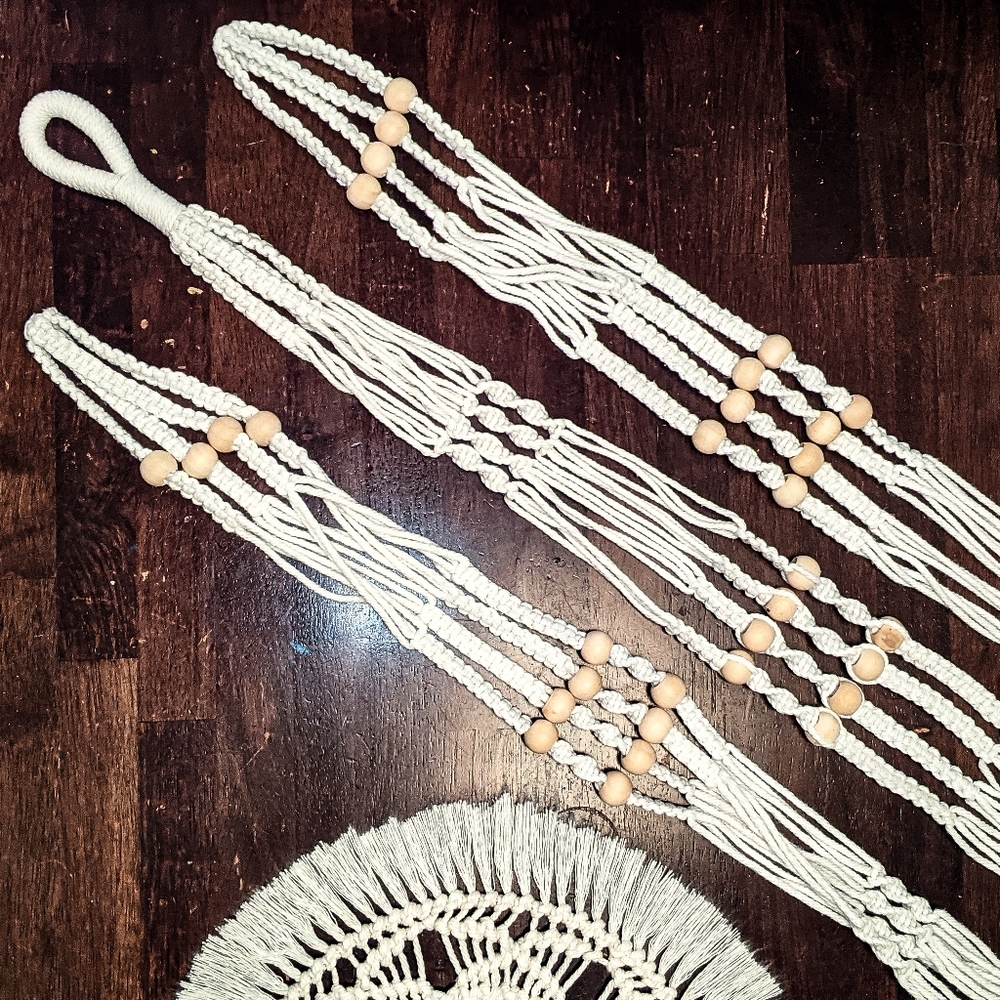 Handmade Macrame Boho Plant Hanger - Picture 1 of 9